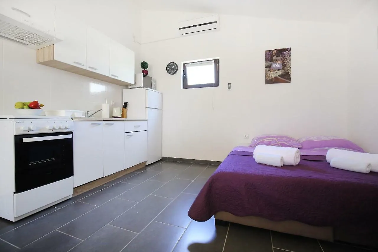 Holiday home House On The Beach Tin Privlaka